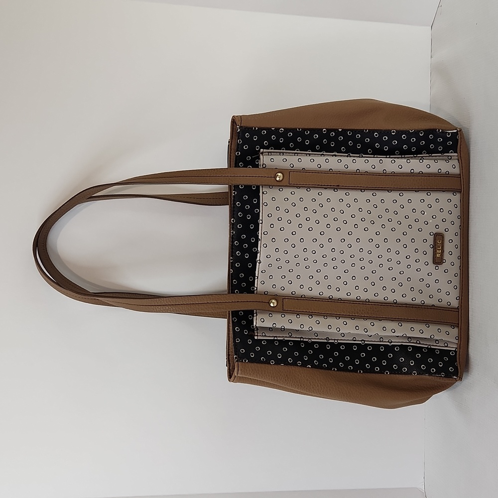 Relic by Fossil Bailey shoulder bag. Size 14 X 11" - Picture 2 of 10
